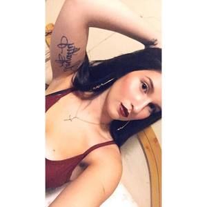 Meet your Posher, Courtney